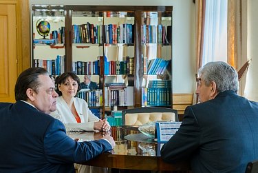 Развитие вертикальных связей